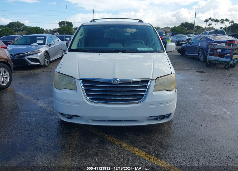 2008 CHRYSLER TOWN & COUNTRY TOURING VIN: 2A8HR54P68R138620