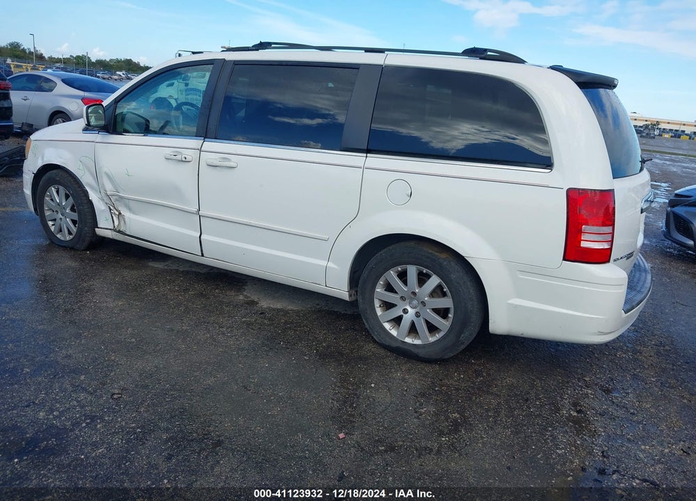 2008 CHRYSLER TOWN & COUNTRY TOURING VIN: 2A8HR54P68R138620