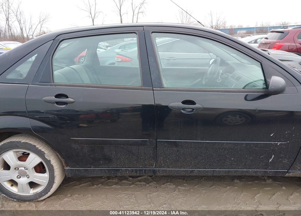 2007 FORD FOCUS S/SE/SES VIN: 1FAHP34N47W162474