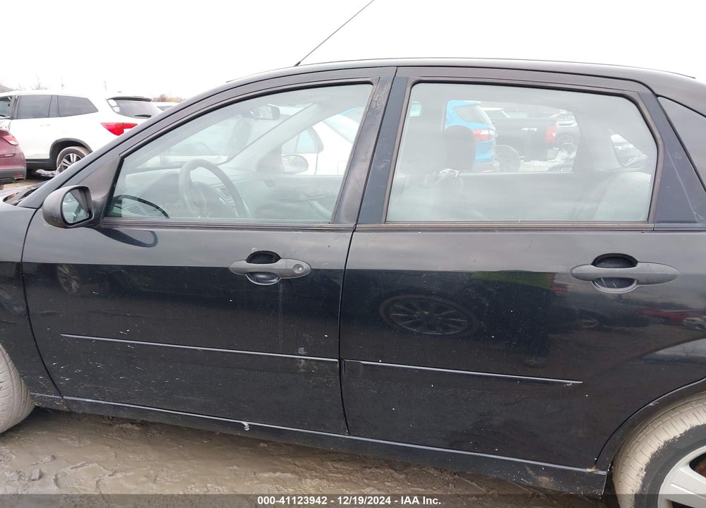 2007 FORD FOCUS S/SE/SES VIN: 1FAHP34N47W162474