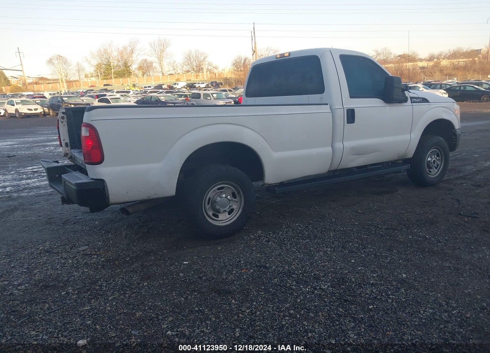 2011 FORD F-250 XL VIN: 1FTBF2B60BEB33593