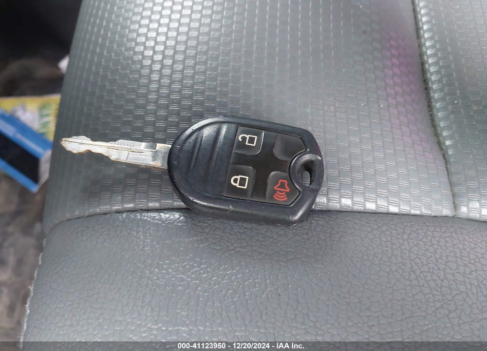 2011 FORD F-250 XL VIN: 1FTBF2B60BEB33593