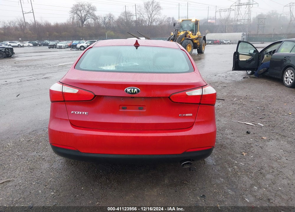 2016 KIA FORTE EX VIN: KNAFX4A82G5490629