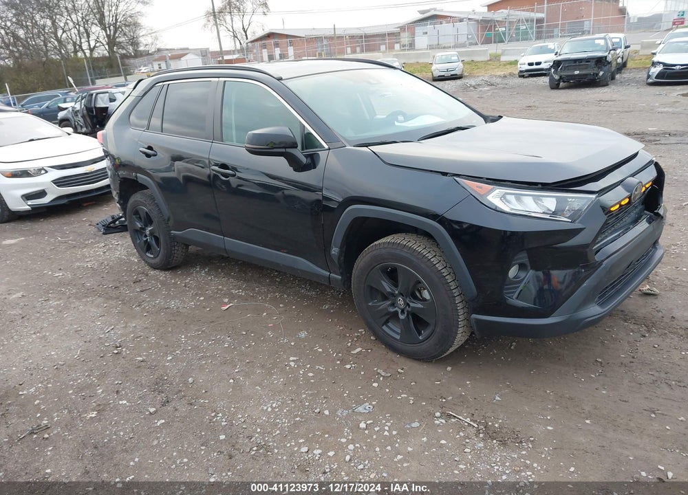 2021 TOYOTA RAV4 XLE VIN: 2T3W1RFV7MW135976