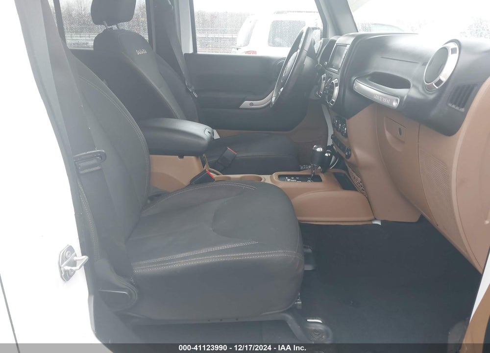2017 JEEP WRANGLER UNLIMITED VIN: 1C4BJWEG6HL676560