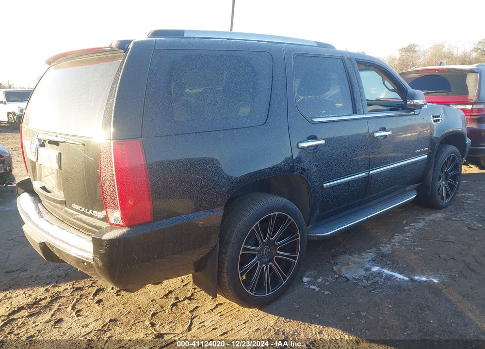 2011 CADILLAC ESCALADE STANDARD VIN: 1GYS4AEF9BR252287