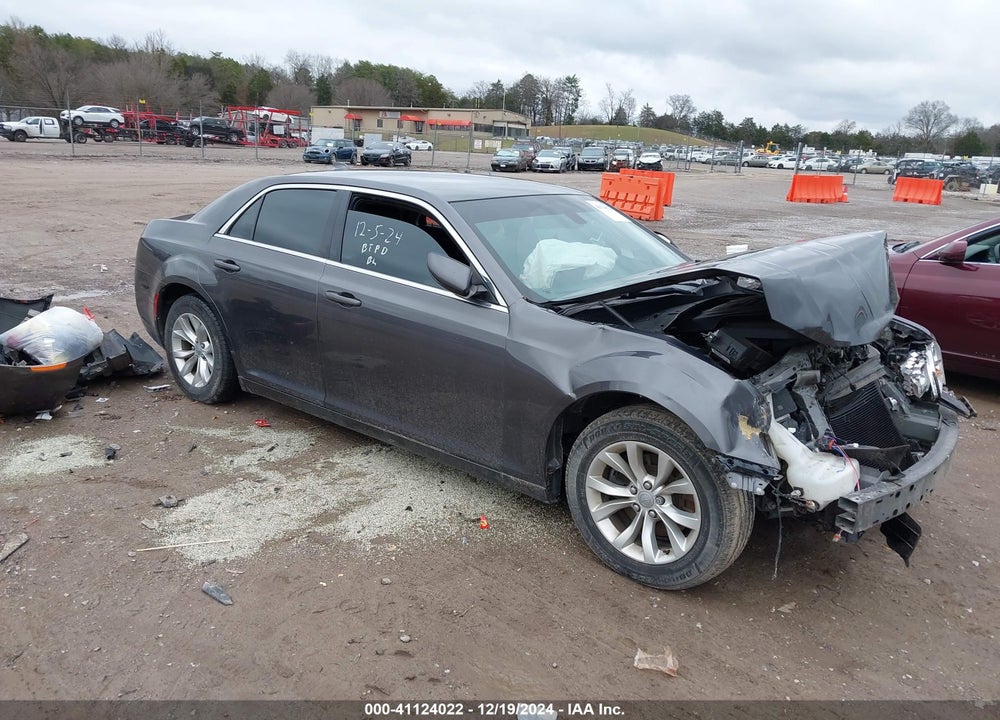 2015 CHRYSLER 300 LIMITED VIN: 2C3CCAAG6FH819268