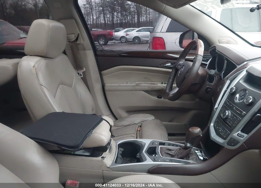2010 CADILLAC SRX LUXURY COLLECTION VIN: 3GYFNAEY0AS563392