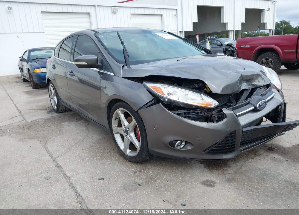 2014 FORD FOCUS TITANIUM VIN: 1FADP3N24EL274922