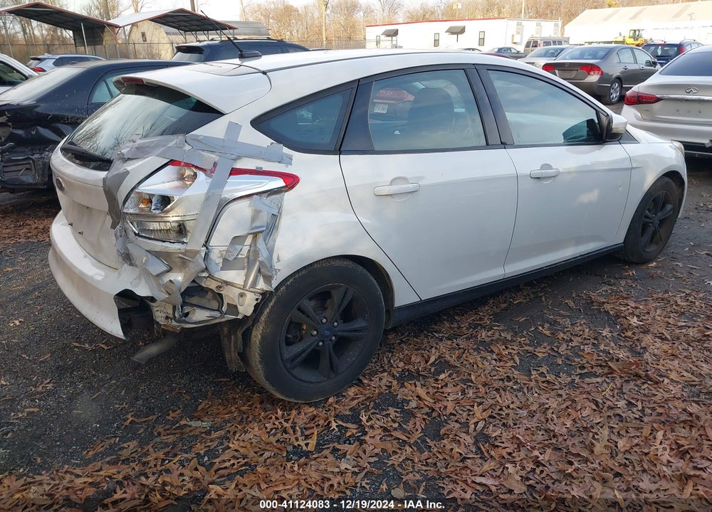 2014 FORD FOCUS SE VIN: 1FADP3K24EL395728