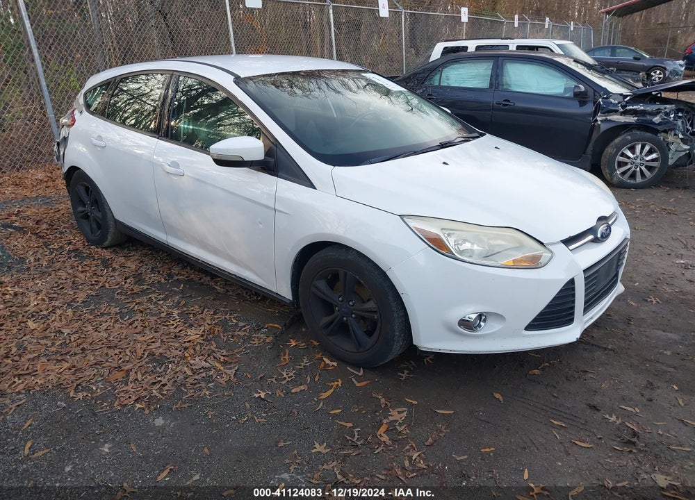2014 FORD FOCUS SE VIN: 1FADP3K24EL395728