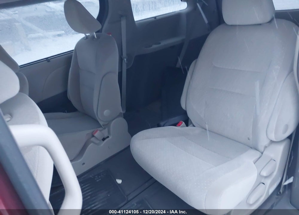 2015 TOYOTA SIENNA LE 7 PASSENGER VIN: 5TDJK3DC8FS118050