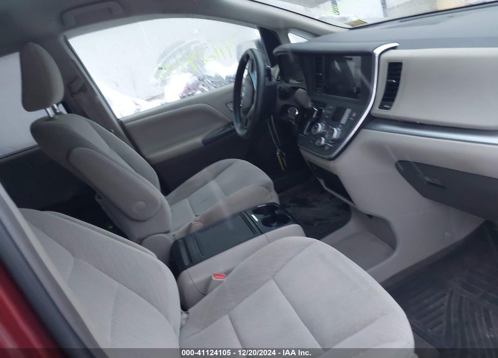 2015 TOYOTA SIENNA LE 7 PASSENGER VIN: 5TDJK3DC8FS118050