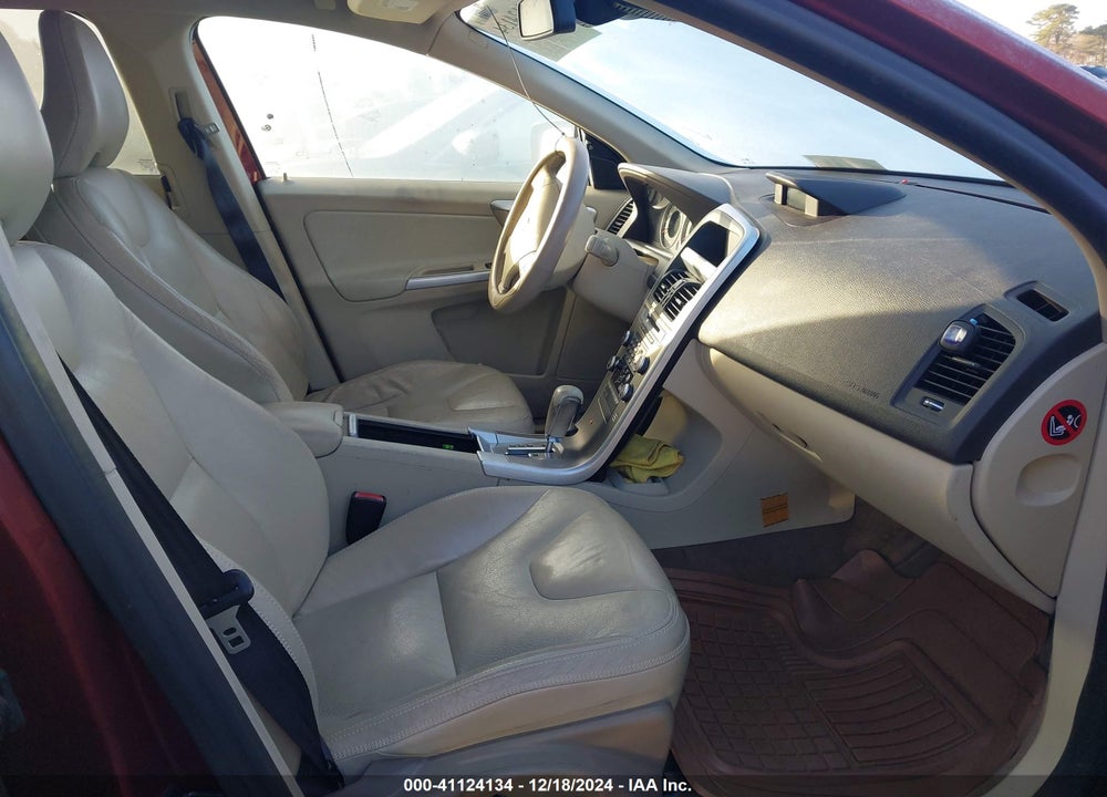 2010 VOLVO XC60 3.2 VIN: YV4960DZ1A2063318