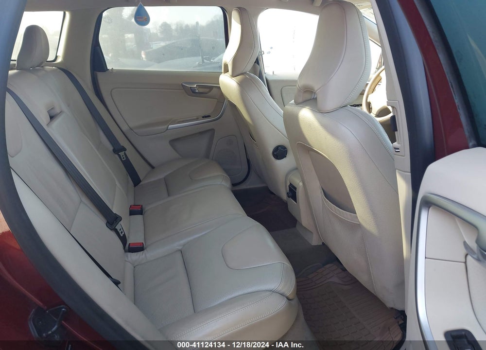 2010 VOLVO XC60 3.2 VIN: YV4960DZ1A2063318