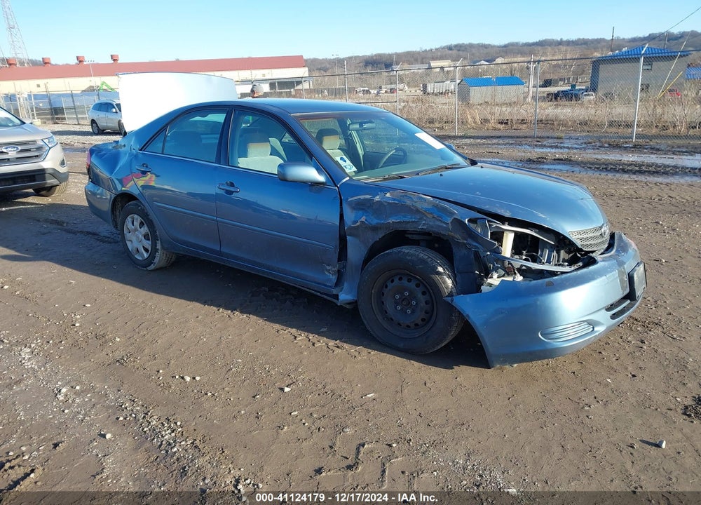 2004 TOYOTA CAMRY LE VIN: 4T1BE32K44U922467