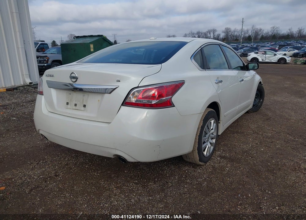 2015 NISSAN ALTIMA 2.5 S VIN: 1N4AL3AP0FC174088