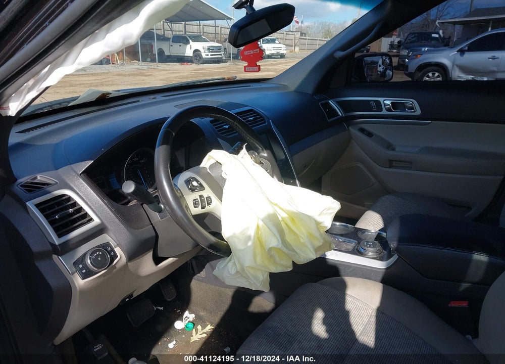 2013 FORD EXPLORER XLT VIN: 1FM5K8D84DGC56603