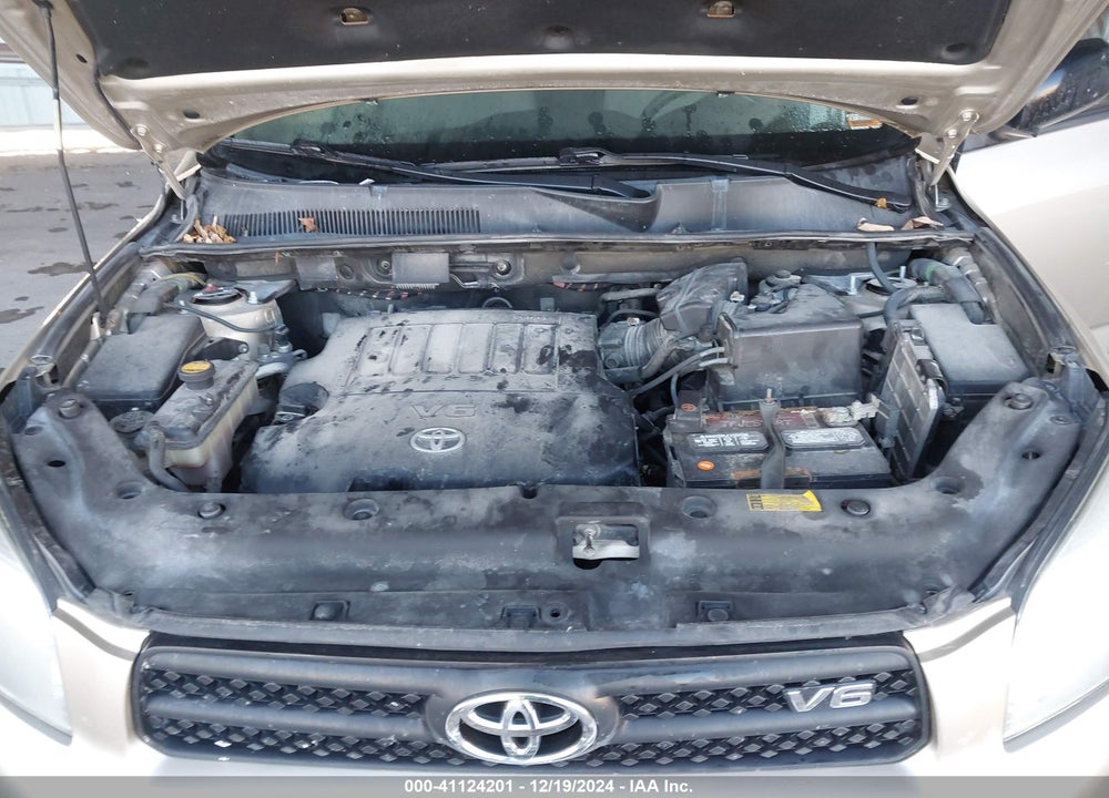 2008 TOYOTA RAV4 BASE V6 VIN: JTMBK33V886039682