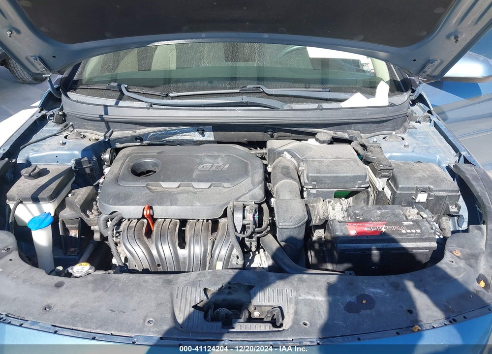 2015 HYUNDAI SONATA SE VIN: 5NPE24AF9FH203698