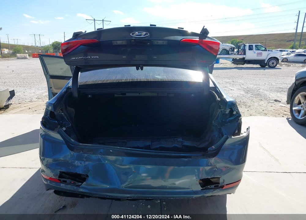 2015 HYUNDAI SONATA SE VIN: 5NPE24AF9FH203698