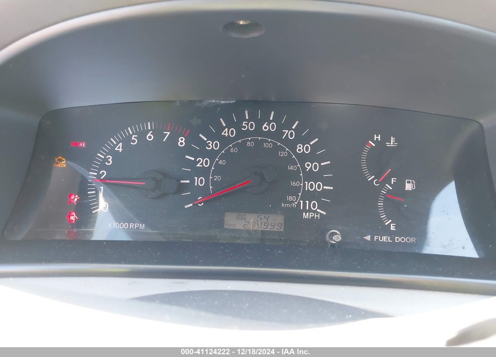 2005 TOYOTA COROLLA LE VIN: 2T1BR32E65C486870