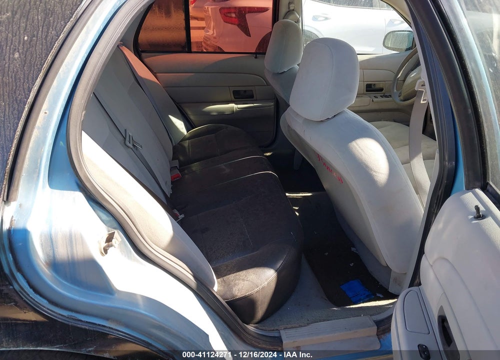 2004 FORD CROWN VICTORIA POLICE VIN: 2FAFP71W04X134912