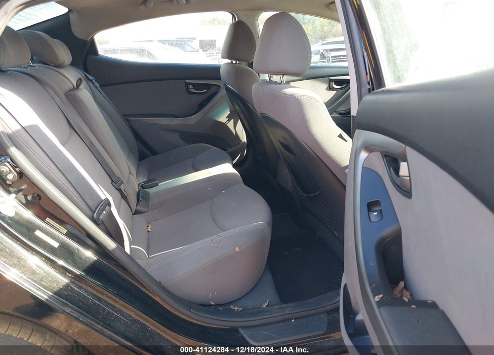 2014 HYUNDAI ELANTRA SE VIN: KMHDH4AE9EU132939