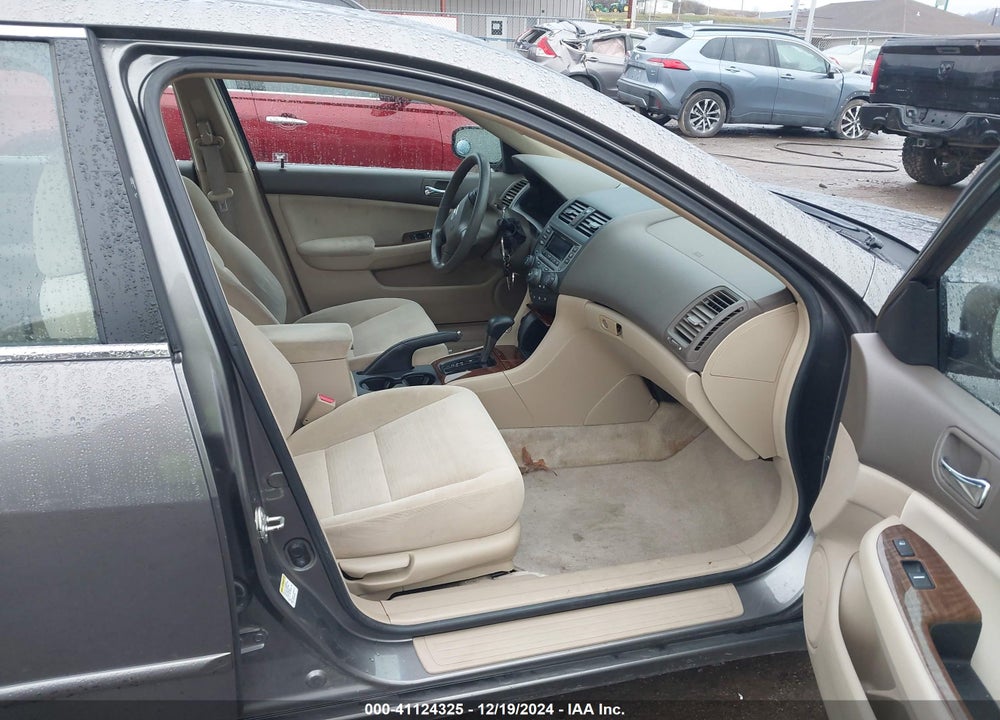 2006 HONDA ACCORD VIN: 1HGCM56706A151749