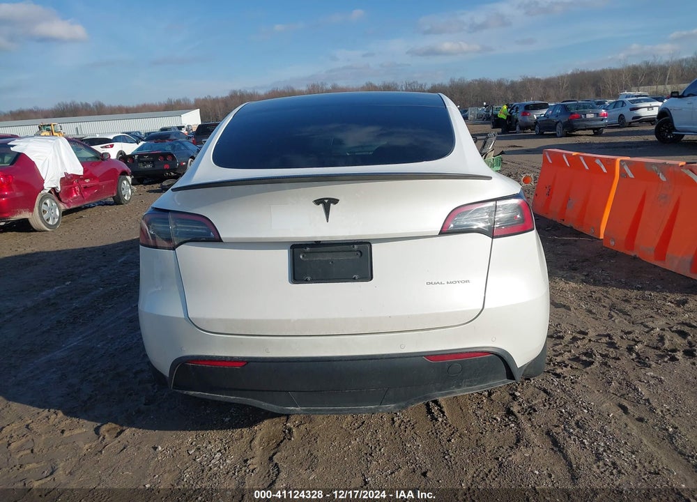 2021 TESLA MODEL Y LONG RANGE DUAL MOTOR ALL-WHEEL DRIVE VIN: 5YJYGDEE8MF263676