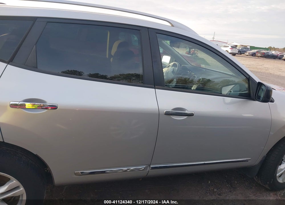 2015 NISSAN ROGUE SELECT S VIN: JN8AS5MT5FW157713