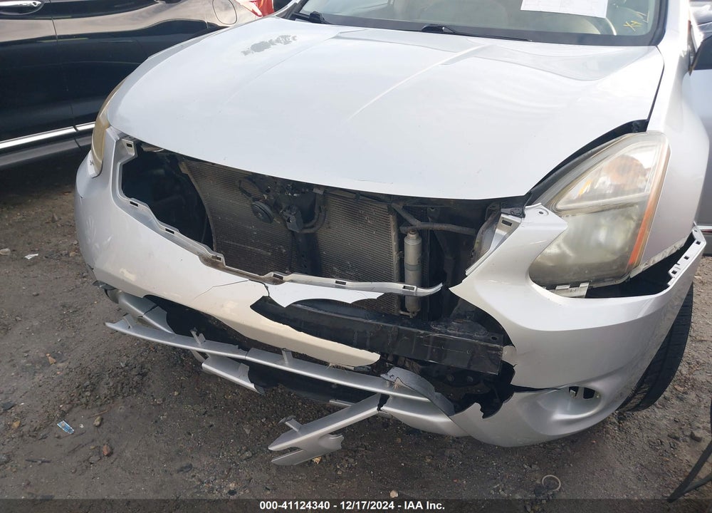 2015 NISSAN ROGUE SELECT S VIN: JN8AS5MT5FW157713