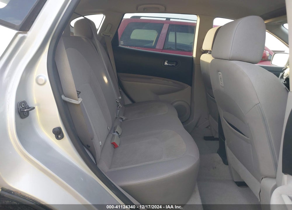 2015 NISSAN ROGUE SELECT S VIN: JN8AS5MT5FW157713