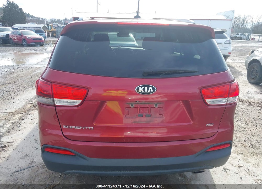 2016 KIA SORENTO 2.4L LX VIN: 5XYPG4A35GG091894