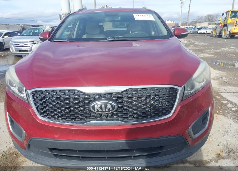 2016 KIA SORENTO 2.4L LX VIN: 5XYPG4A35GG091894
