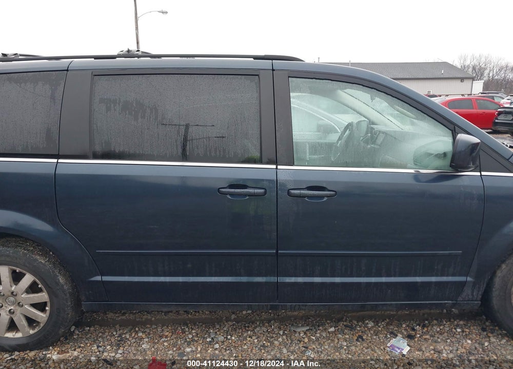 2008 CHRYSLER TOWN & COUNTRY TOURING VIN: 2A8HR54P98R108334