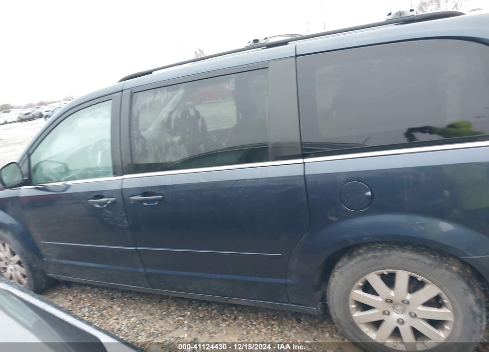 2008 CHRYSLER TOWN & COUNTRY TOURING VIN: 2A8HR54P98R108334