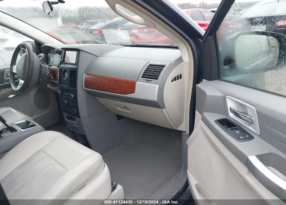 2008 CHRYSLER TOWN & COUNTRY TOURING VIN: 2A8HR54P98R108334