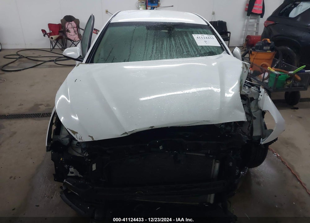 2018 HYUNDAI SONATA VIN: 5NPE24AF9JH724378
