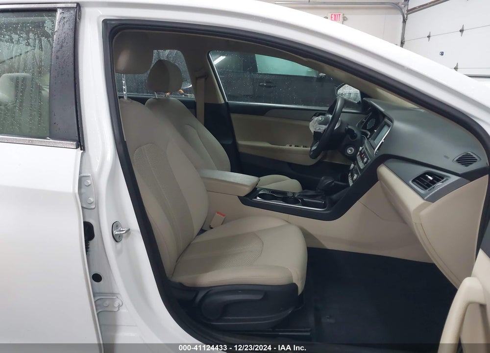 2018 HYUNDAI SONATA VIN: 5NPE24AF9JH724378