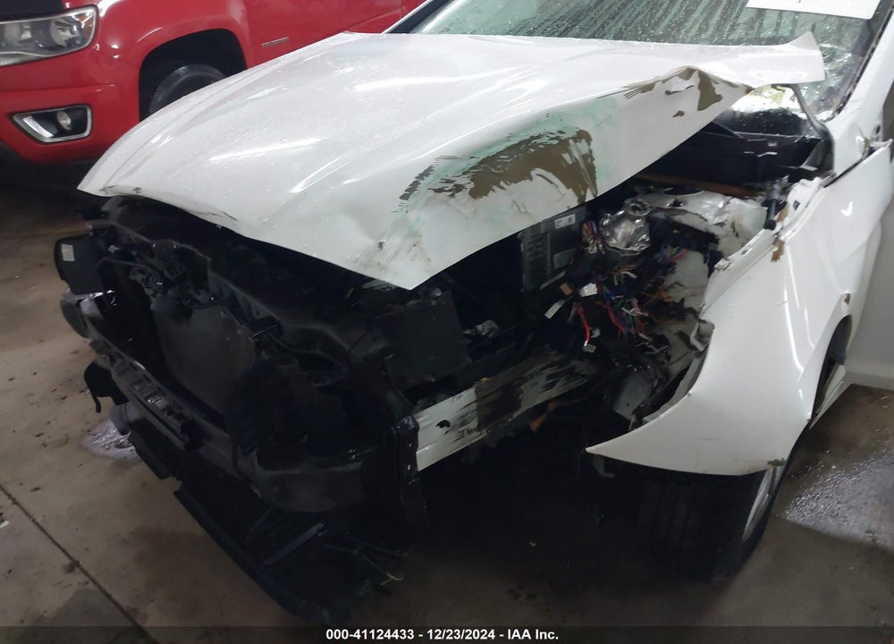 2018 HYUNDAI SONATA VIN: 5NPE24AF9JH724378