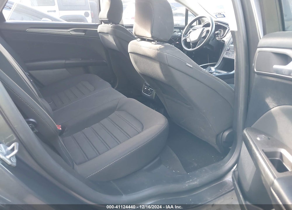 2020 FORD FUSION SE VIN: 3FA6P0HD5LR168482