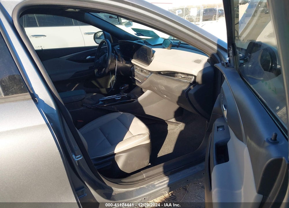 2024 BUICK ENVISTA AVENIR FWD VIN: KL47LCE23RB052235