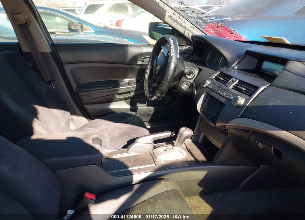 2012 HONDA ACCORD 2.4 LX-P VIN: 1HGCP2F45CA087747