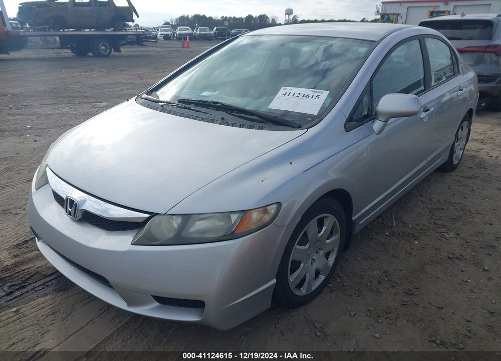 2010 HONDA CIVIC LX VIN: 19XFA1F50AE084572