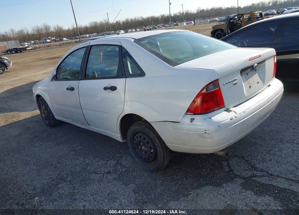 2007 FORD FOCUS S/SE/SES VIN: 1FAHP34N17W121395