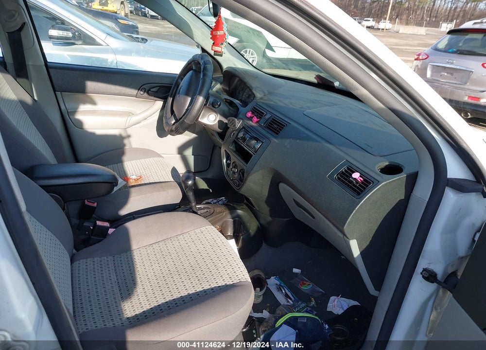 2007 FORD FOCUS S/SE/SES VIN: 1FAHP34N17W121395
