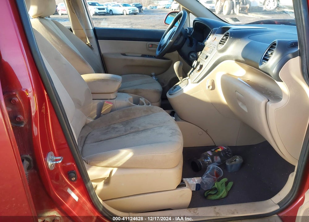 2008 KIA RONDO VIN: KNAFG525X87184438