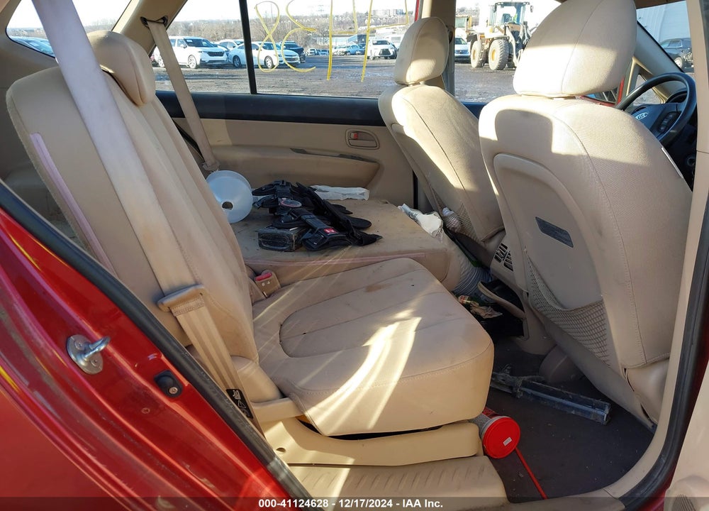 2008 KIA RONDO VIN: KNAFG525X87184438