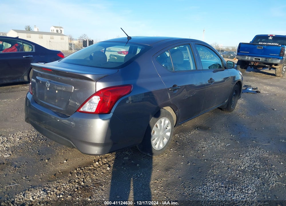 2018 NISSAN VERSA VIN: 3N1CN7AP8JL852431